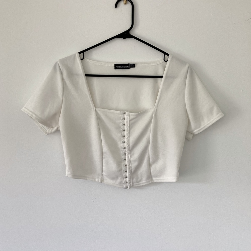PrettyLittleThing White Hook and Eye Crop Top Size 10